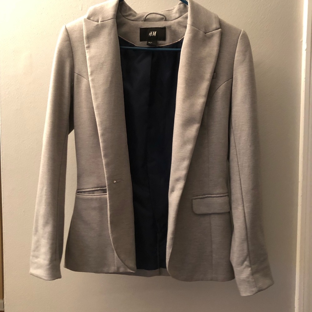 Blazer - Picture 2 of 3
